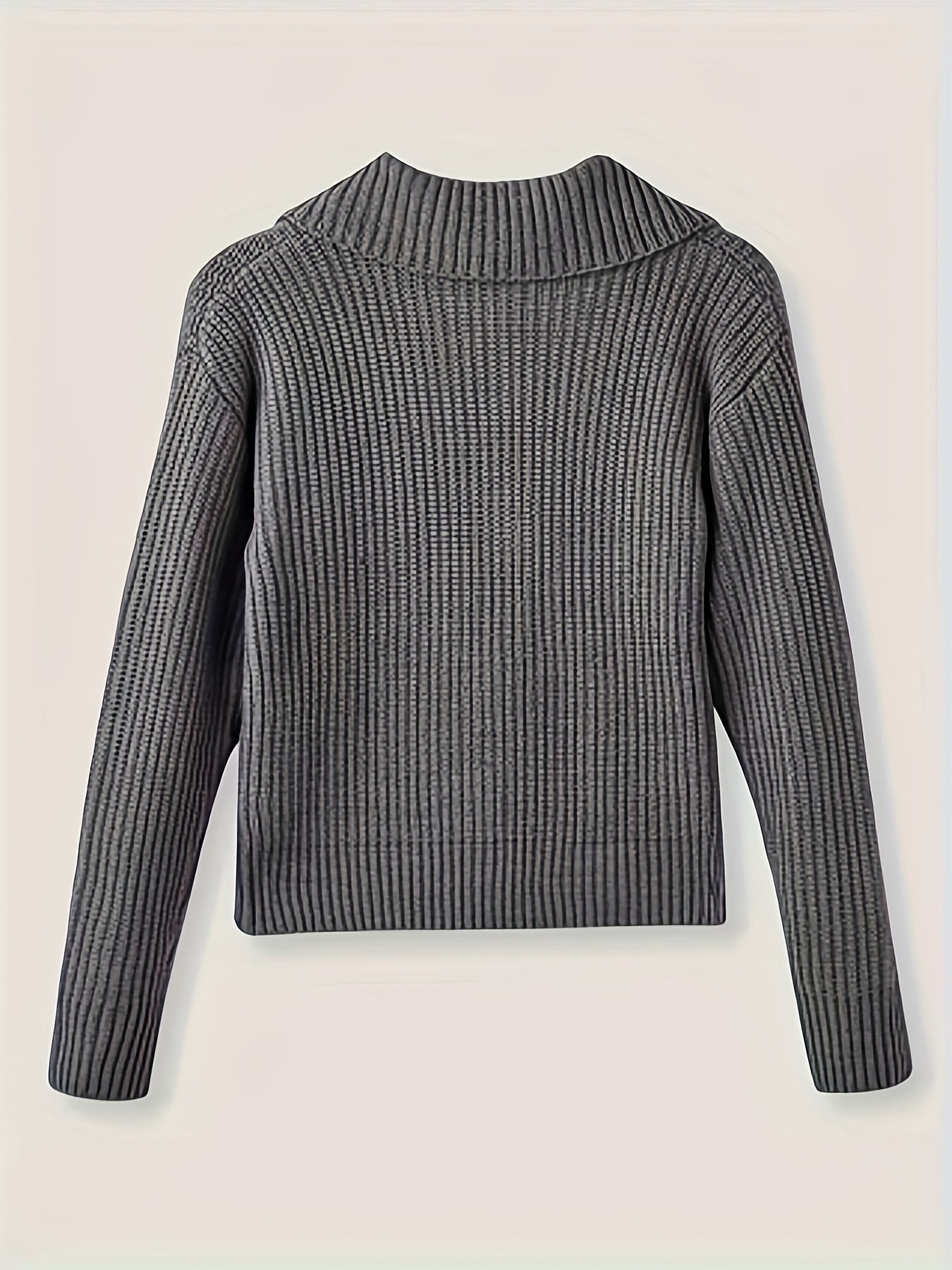 Targeted Development of a Casual Sweater Jacket, Featuring a Loose Lapel Knit Design And Large Button Details