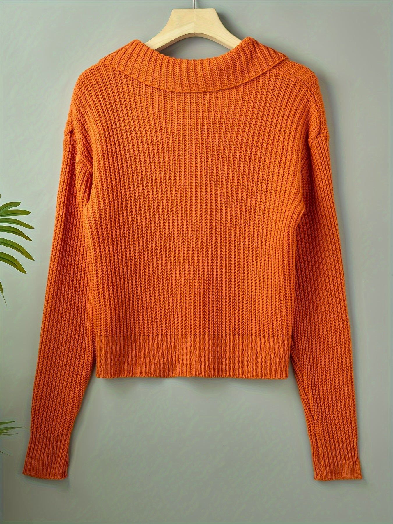 Targeted Development of a Casual Sweater Jacket, Featuring a Loose Lapel Knit Design And Large Button Details