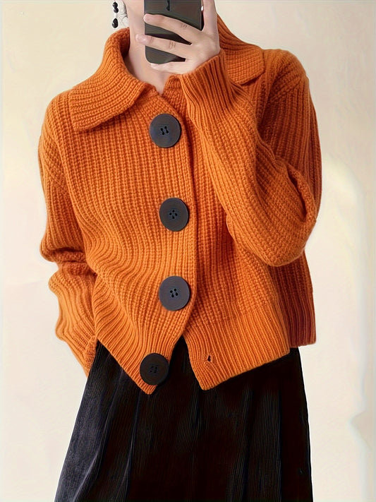 Targeted Development of a Casual Sweater Jacket, Featuring a Loose Lapel Knit Design And Large Button Details
