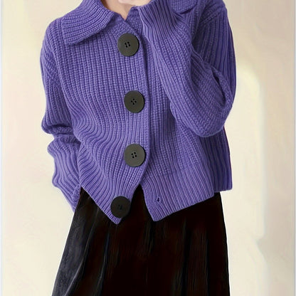 Targeted Development of a Casual Sweater Jacket, Featuring a Loose Lapel Knit Design And Large Button Details