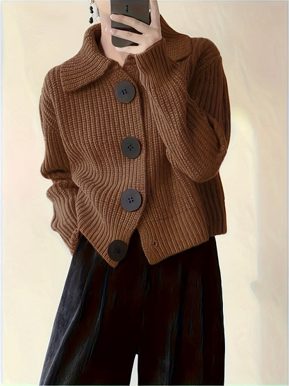 Targeted Development of a Casual Sweater Jacket, Featuring a Loose Lapel Knit Design And Large Button Details