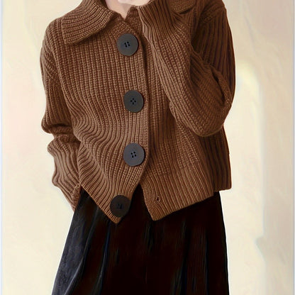 Targeted Development of a Casual Sweater Jacket, Featuring a Loose Lapel Knit Design And Large Button Details